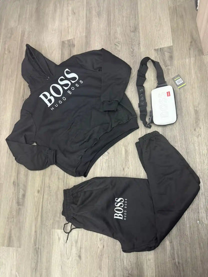 CONJUNTO Y PERCHERO BOSS