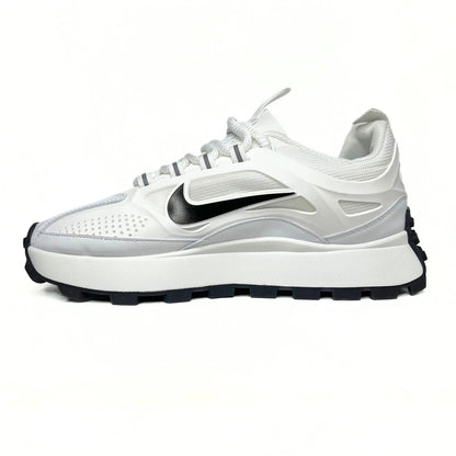 NIKE BALLELY BLANCO Y NEGRO